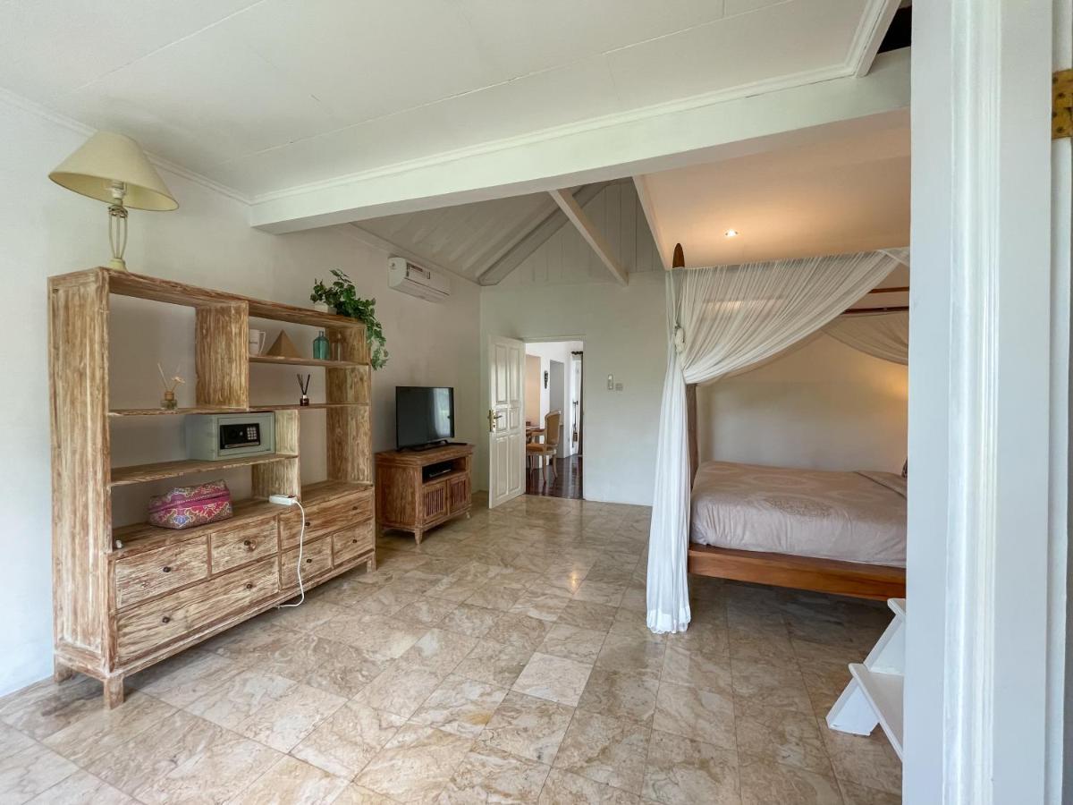 Beach House Canggu - 150M Berawa Beach Exterior foto