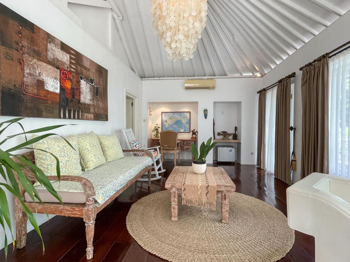 Beach House Canggu - 150M Berawa Beach Exterior foto