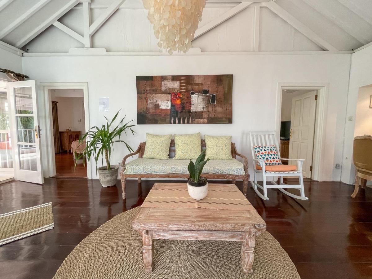 Beach House Canggu - 150M Berawa Beach Exterior foto